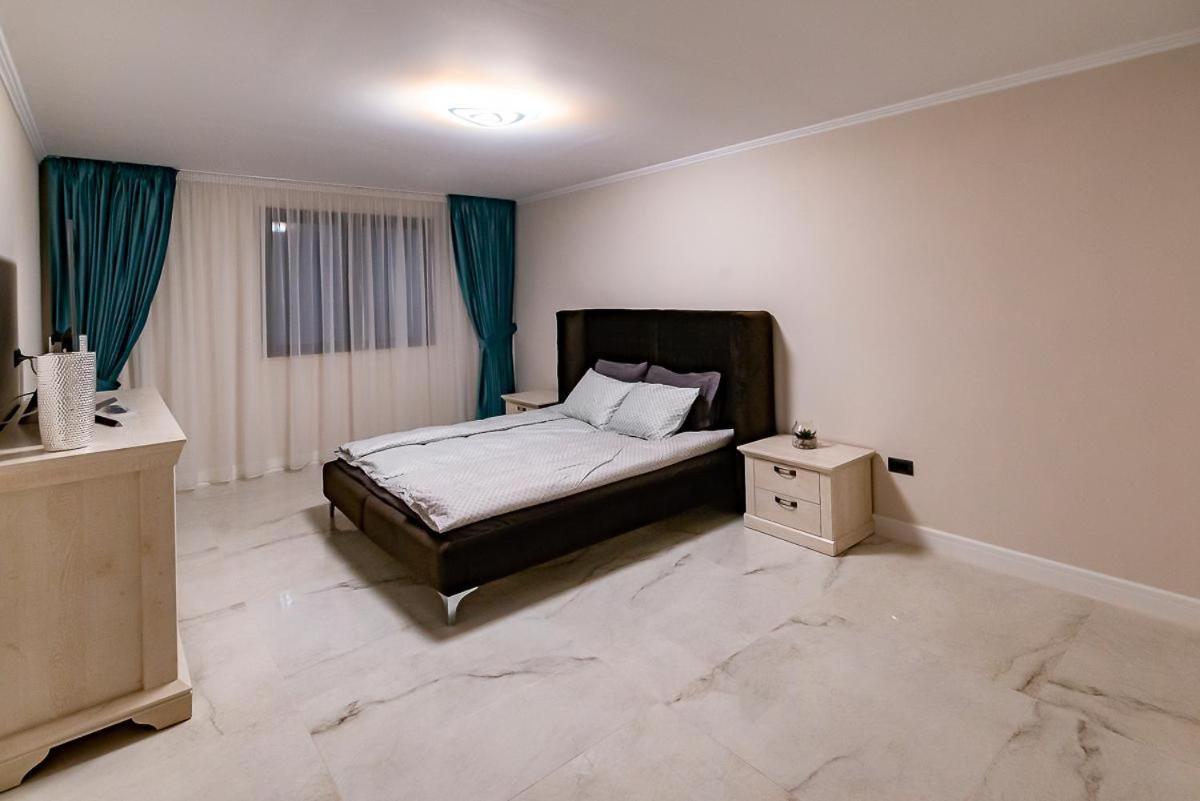 Moky Rezident 2 Daire Arad Dış mekan fotoğraf